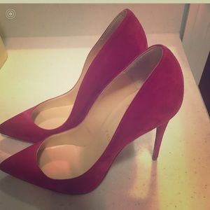 NEW Christian Louboutin Fuchsia Suede Pumps
